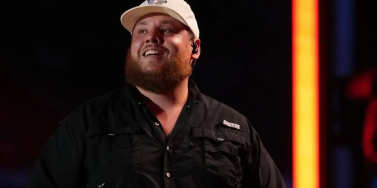 Luke Combs: Country singer helps fan he unwittingly sued for $250,000